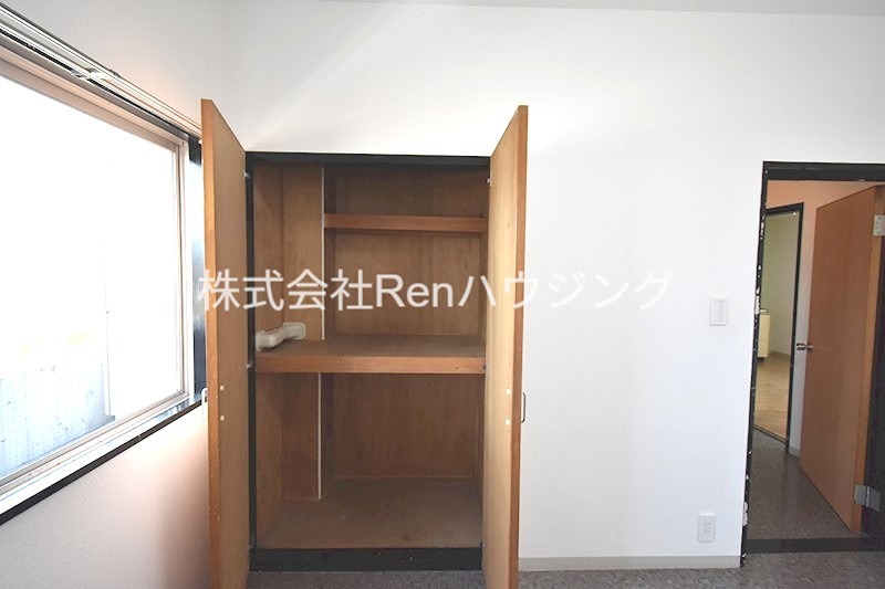キャロン・エスポワール 収納