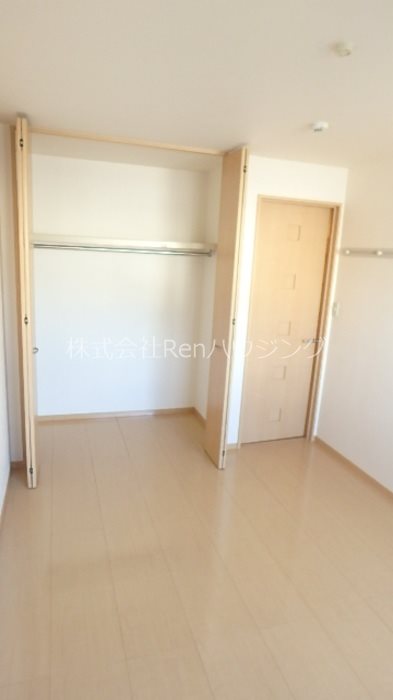 アクシス南島田　A棟 収納