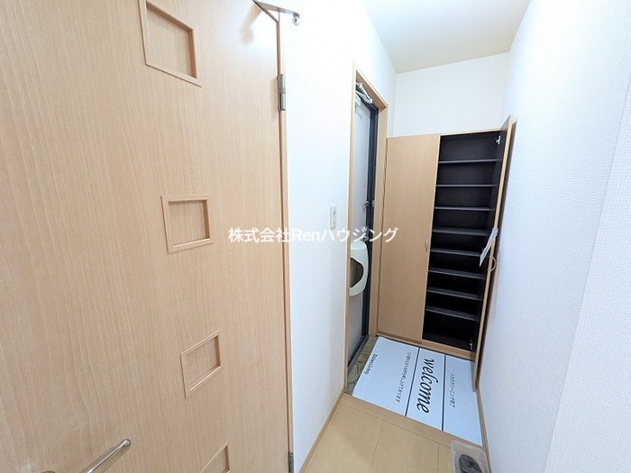 アクシス南島田　A棟 玄関