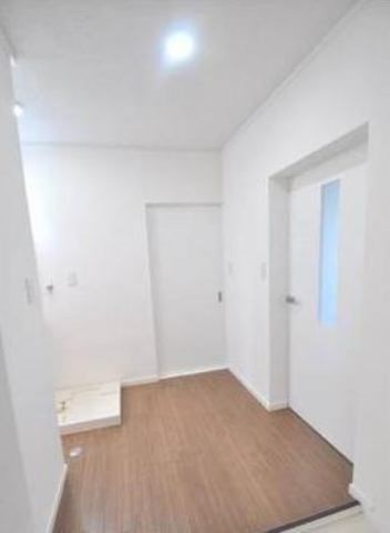 パルティーレ八万町 玄関