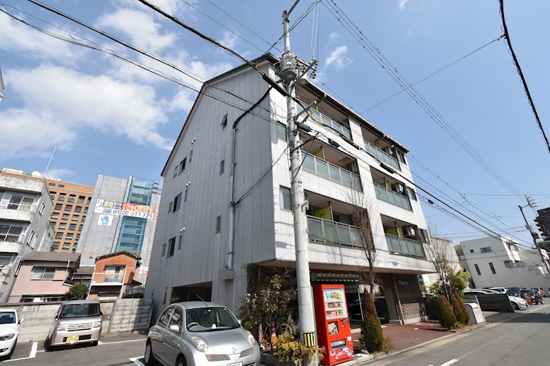 ワースヴィラ 外観