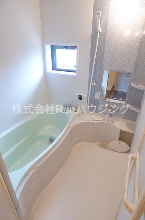 ウィルモア夷山 風呂画像