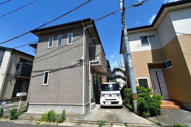 シャッフルタウン  駐車場