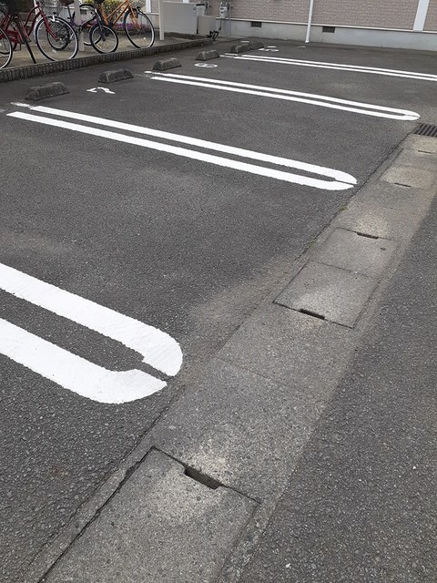 キャプリコートＢ 駐車場