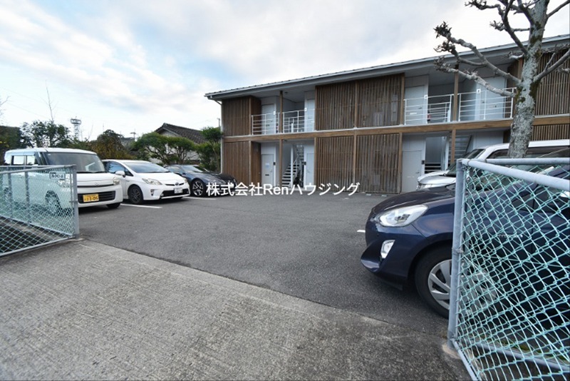 田上コート　フレアベニール 駐車場