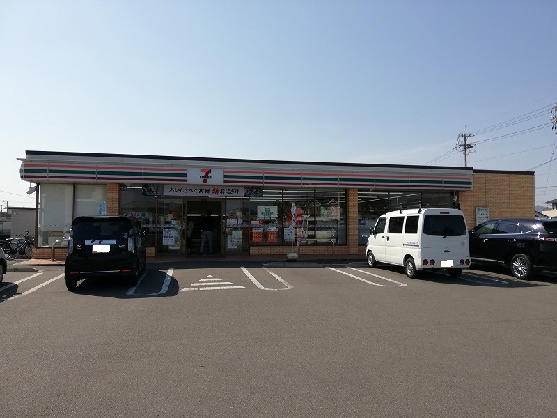 田上コート　フレアベニール コンビニ