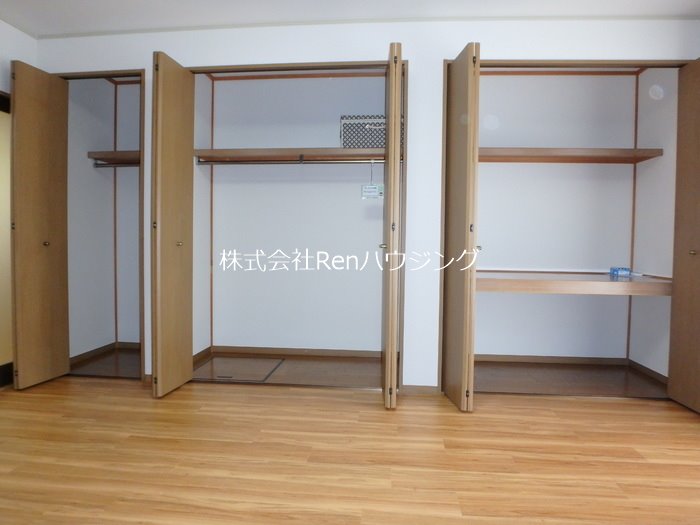 フロラシオン川内Ⅲ棟 収納