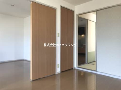 シャーメゾン　ラヴィ　F棟 ベッドルーム