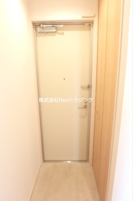 ルミエール　E棟 玄関