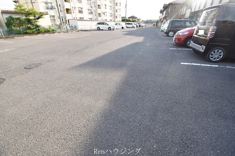 セジュール　マホロ 駐車場