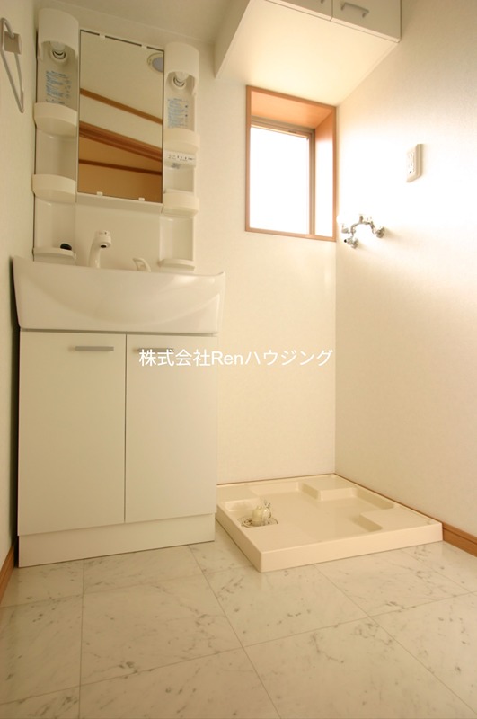 コォーリングマンションⅡ 洗面所