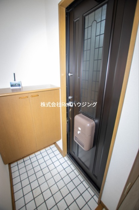 ドミール古川　C棟 玄関