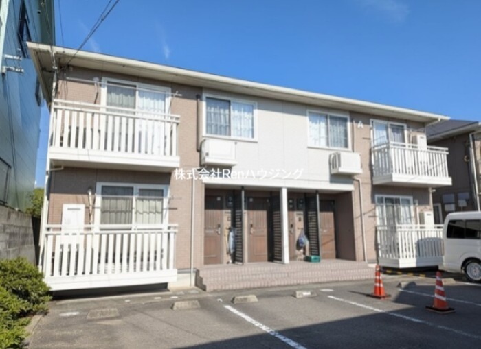 コスモ　スクエアA棟  外観