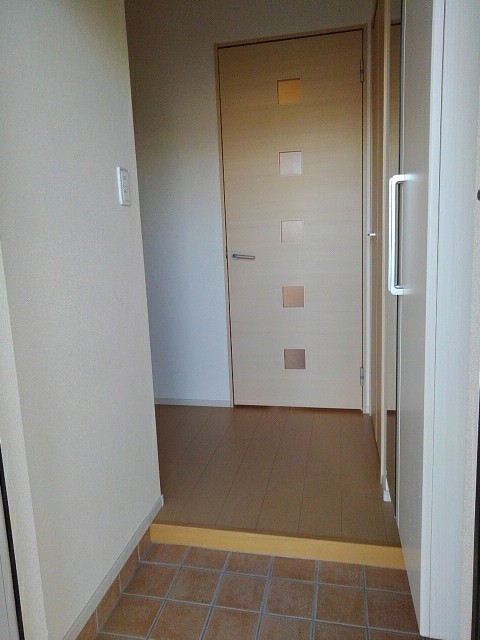 プリムローズ　南浜Ｂ 玄関