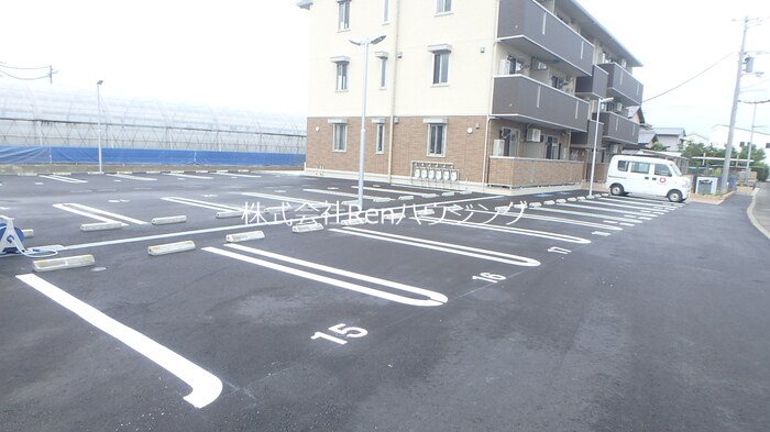 ソラーナ沖浜 駐車場