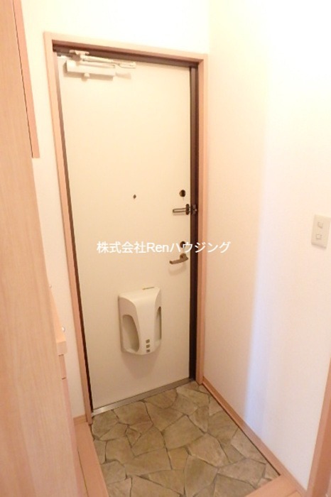 セレーノ　弐番館 玄関