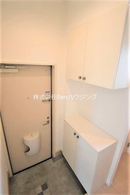フィットセル蔵本 玄関