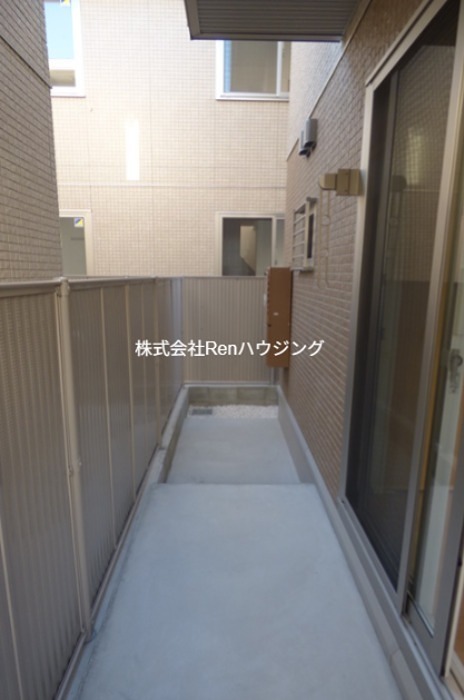 アンジュ　クレール　B棟 庭