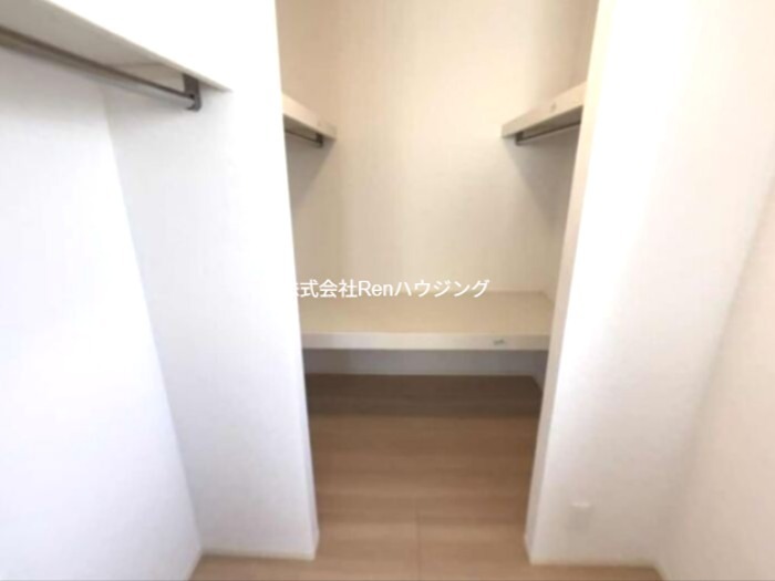 アンジュ　クレール　B棟 収納