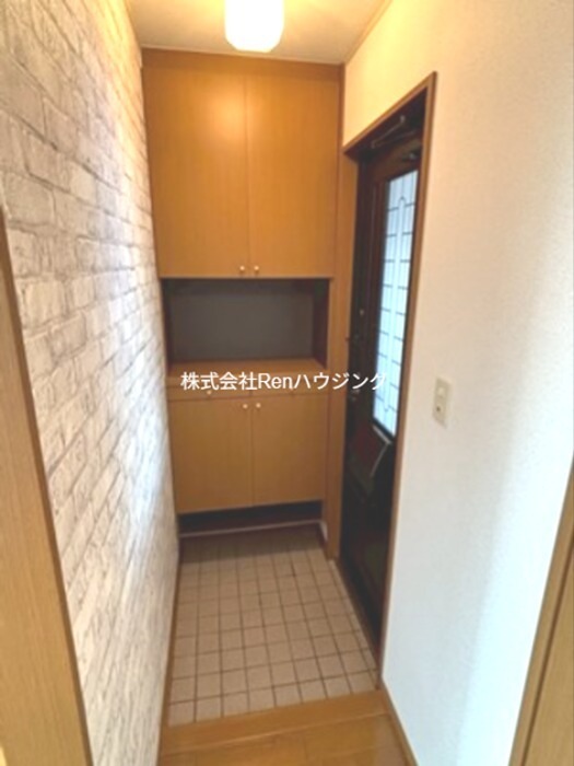 イーグル 玄関
