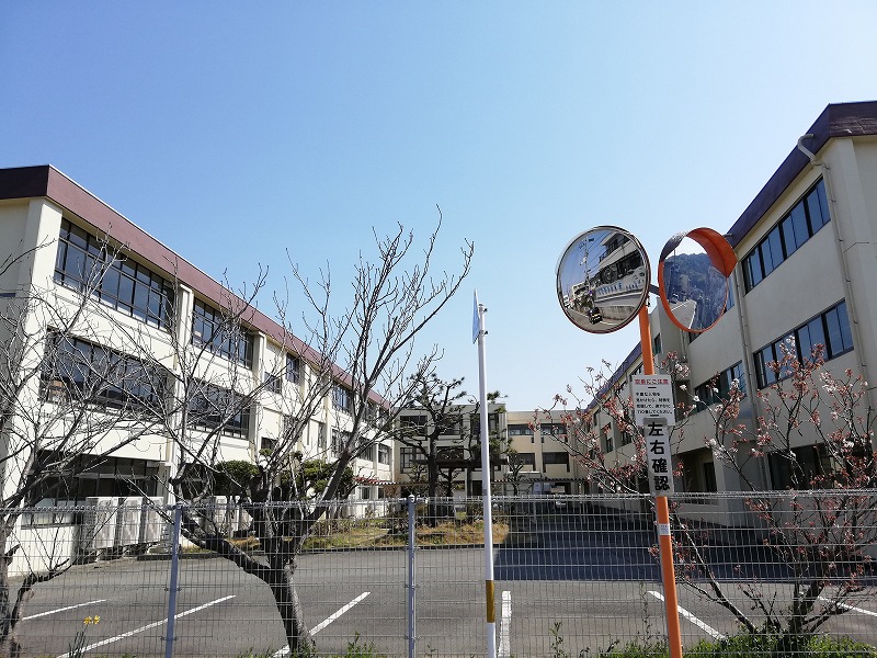 パークハイツ  中学校