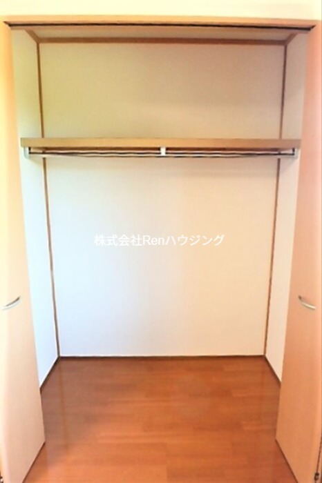 ファミール三軒屋 収納