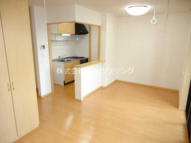コートヴェール中島田Ⅱ  リビング