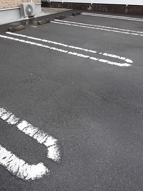 グランツ 駐車場