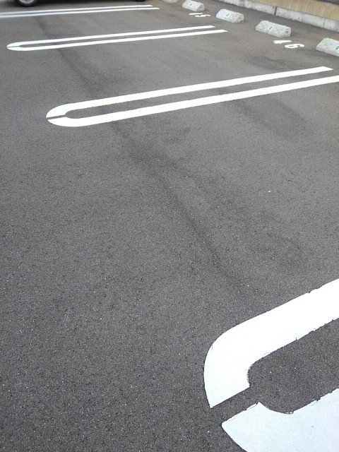 ロータス南島田Ｂ 駐車場