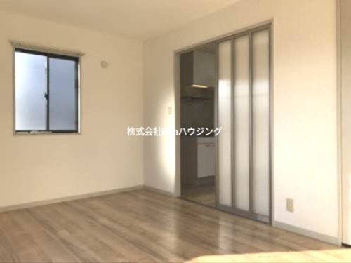 ジュネス新浜 リビング