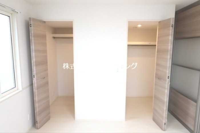 フィオーレ南二軒屋 収納