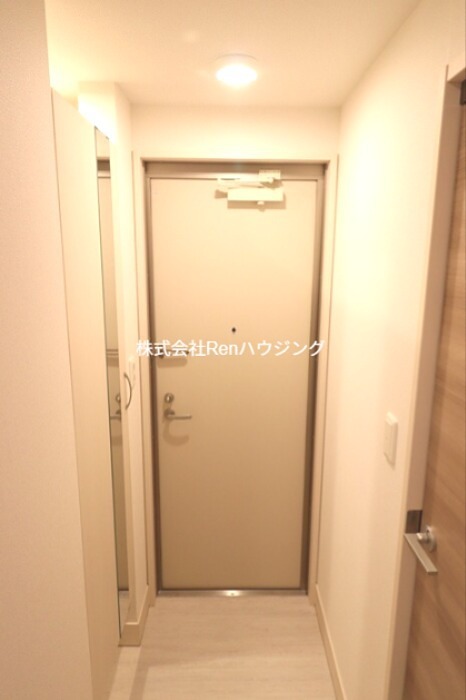 フィオーレ南二軒屋 玄関