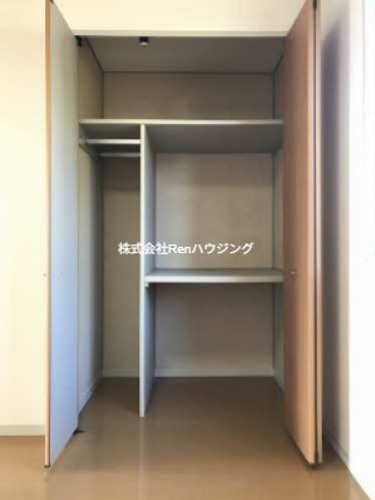 バリュージュ萌芽　D棟  収納