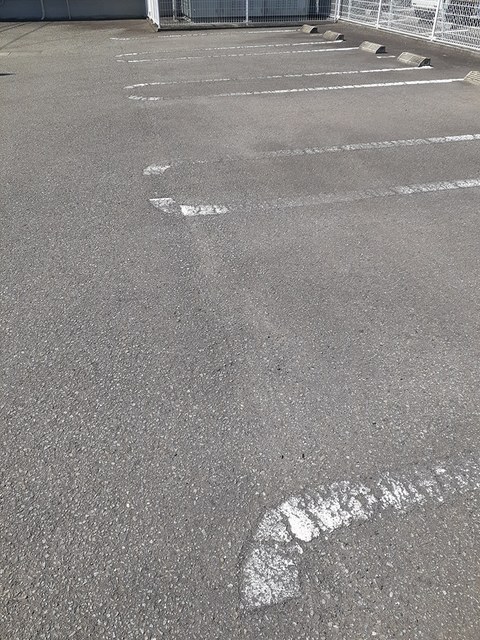 ライデイン 駐車場