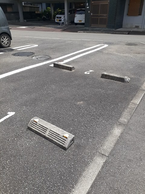 メゾン・エスポワール 駐車場