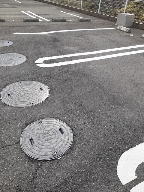 ルシール　鴨島Ａ 駐車場