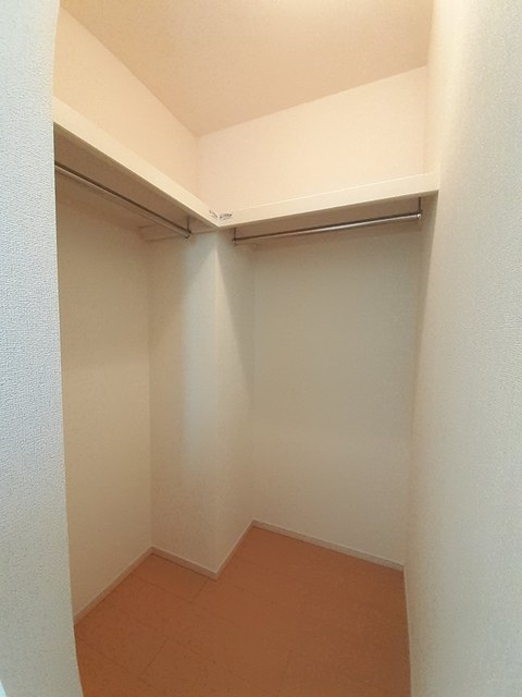 エー　エンジェル 収納