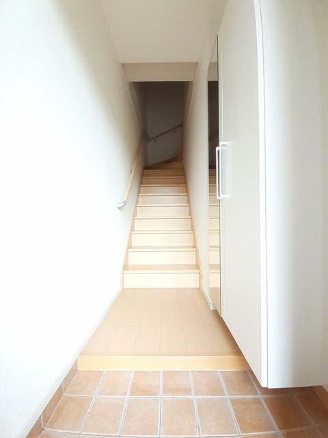 エー　エンジェル 玄関