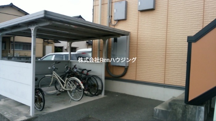 ヴィラセゾンⅢ 駐車場