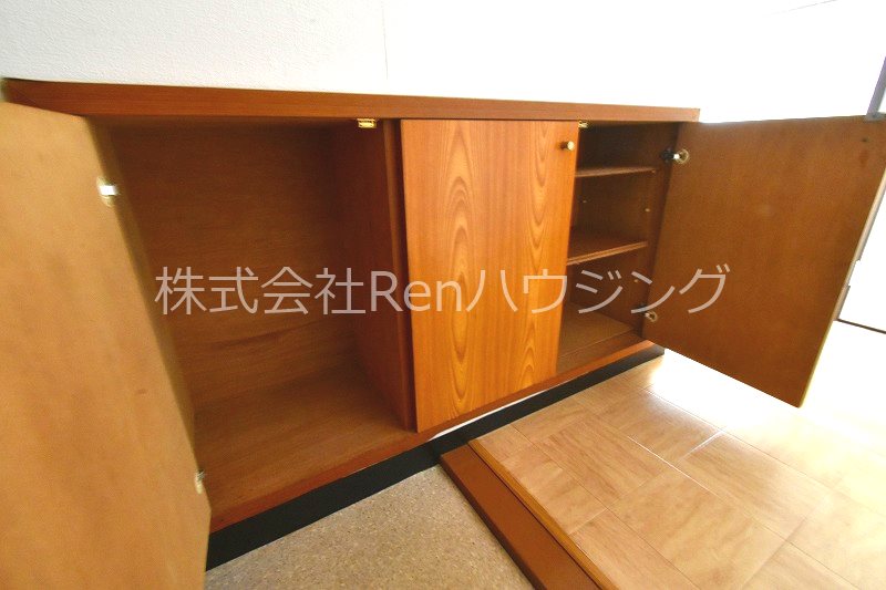 八万レジデンス 収納