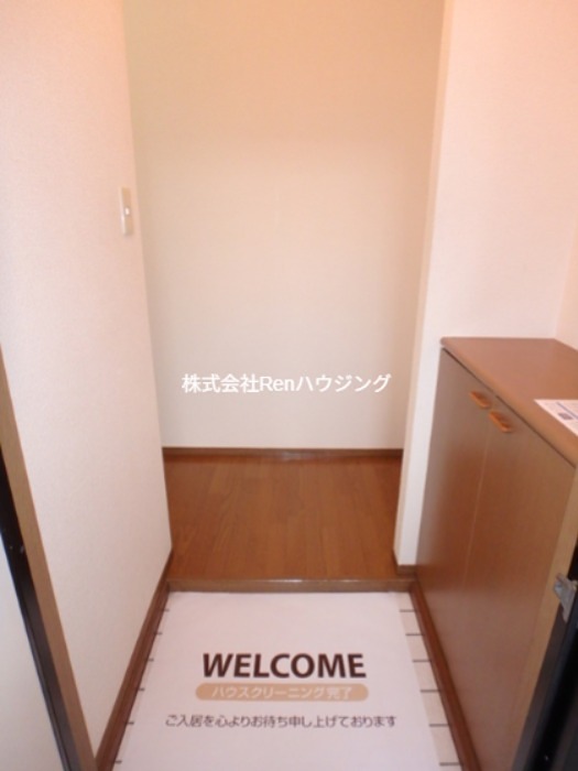 ラボール宮内A棟  玄関