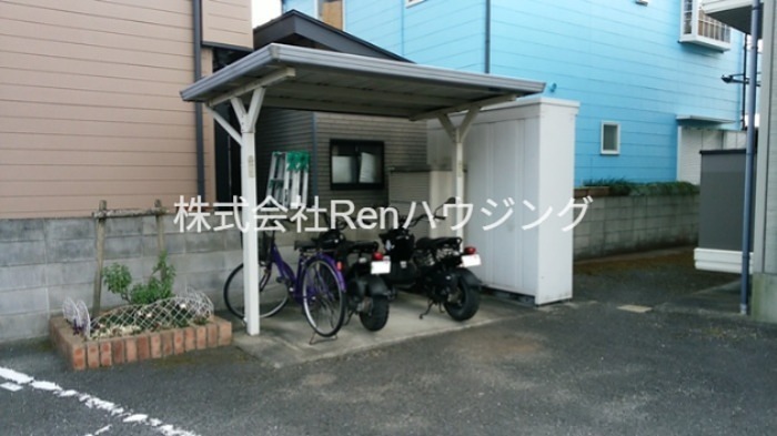 PALAST 駐車場