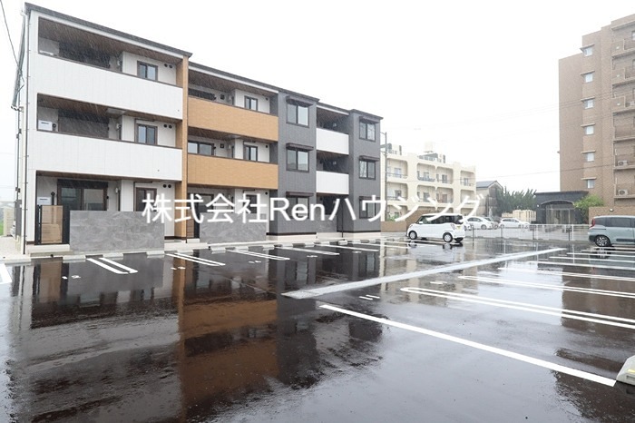エグレットテラスⅡ 駐車場