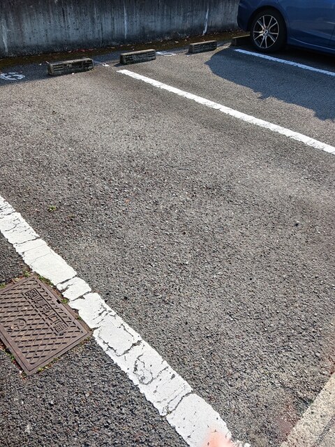 ジュネス 駐車場