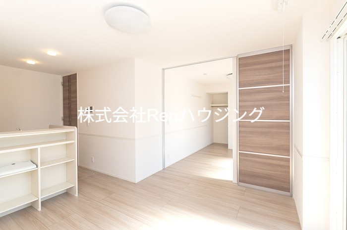 クレスト八万 リビング