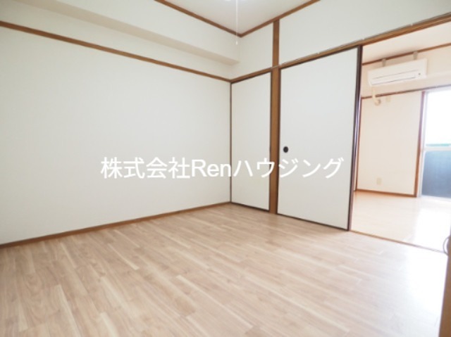 レジェンド国府 ベッドルーム