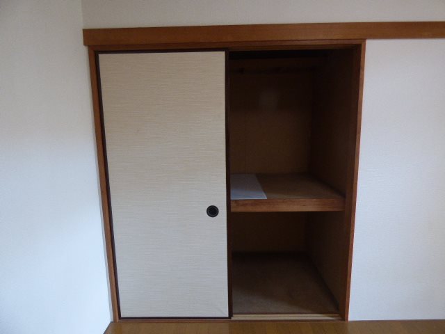 メゾンドオゼキ 収納