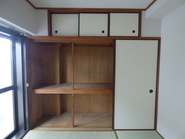 パールコートつきみ野 収納