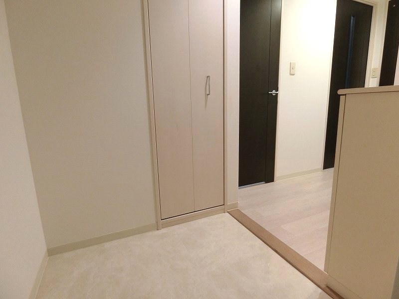 アヴィニティー銀座東 玄関