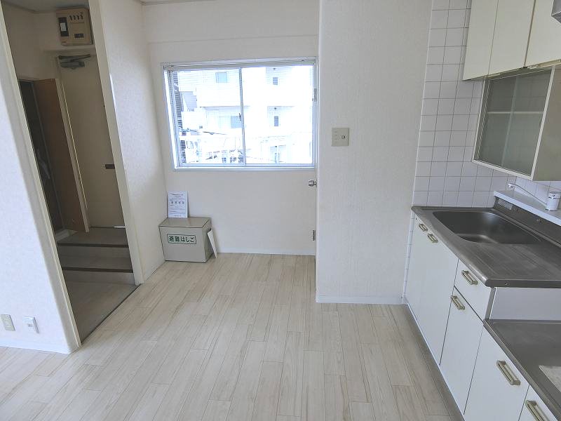 パール仲町マンション リビング